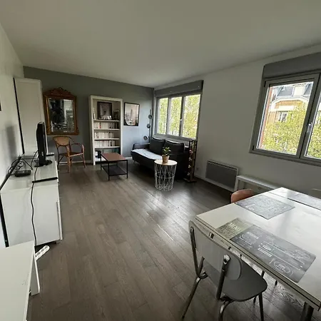 Superbe Centre - Buttes Chaumont Apartamento